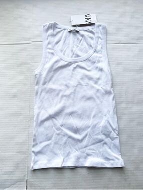 Zara New Basic Scoop Neck Tank Top in White NWT